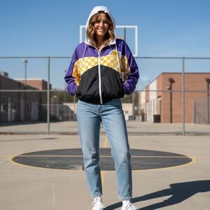 Vintage Los Angeles Lakers
Checkered Windbreaker Full Zip Jacket Size Large